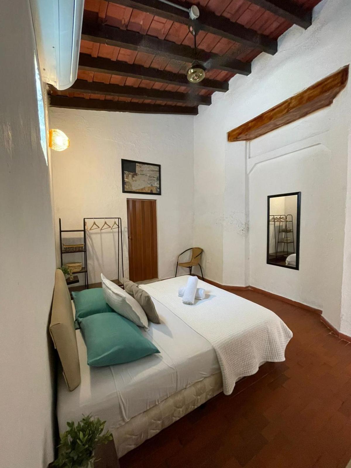 Hotel Lotus *